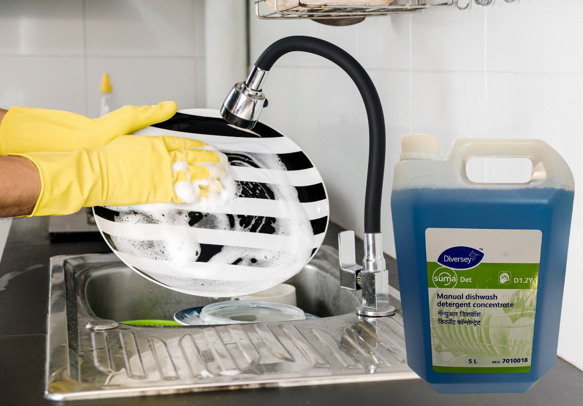 Taski Suma Det D1.2 Y, Manual Dishwash Liquid 5 Ltr Dishwashing Detergent  5 L